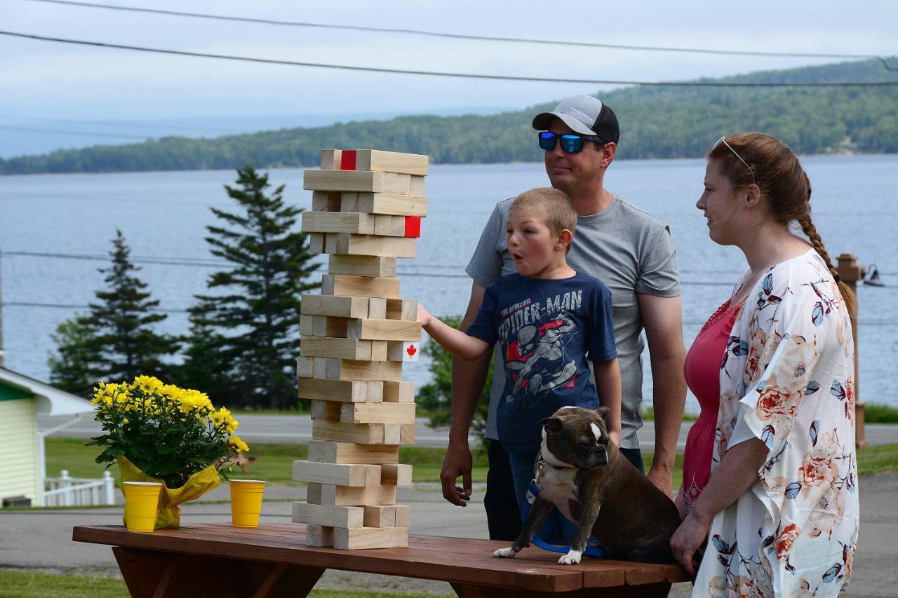 Cabot Trail Motel Baddeck Inlet Eksteriør billede