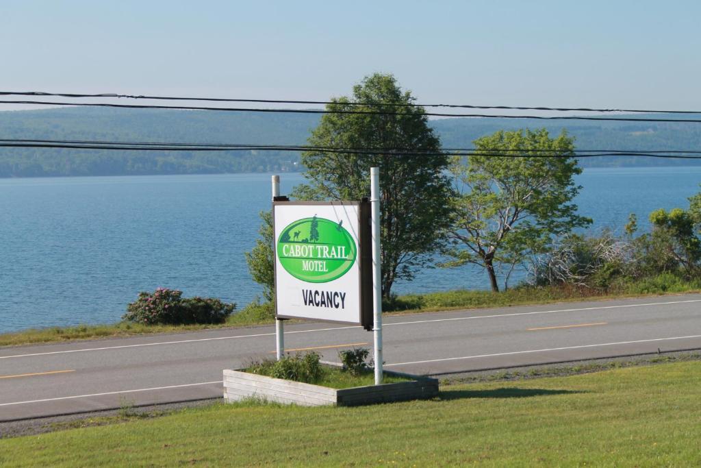 Cabot Trail Motel Baddeck Inlet Eksteriør billede